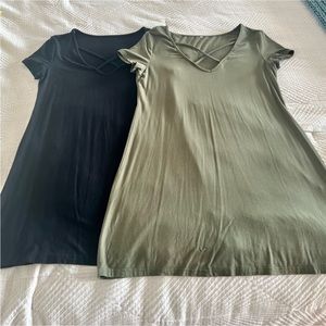 Bundle of 2 Lulus Casual Dresses
